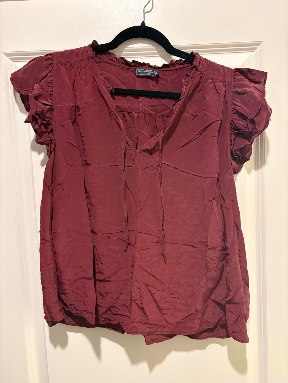 Vineyard Vines Ruffle Sleeve top
